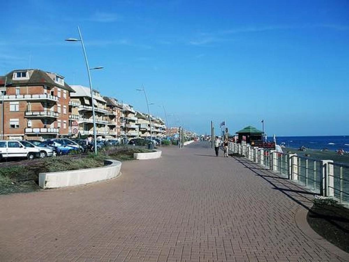 Blue Marine Di Ostia Ξενοδοχείο Εξωτερικό φωτογραφία